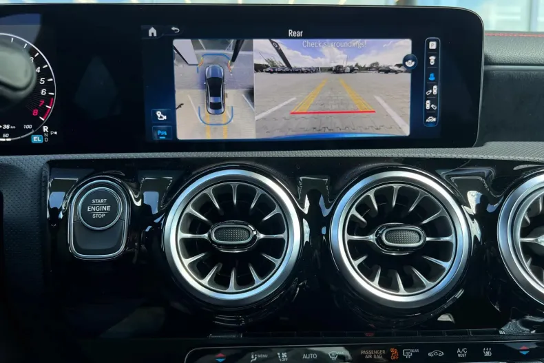 Mercedes-Benz CLA din 2024 cu 3.750 km - oferta MER122941 - foto 12