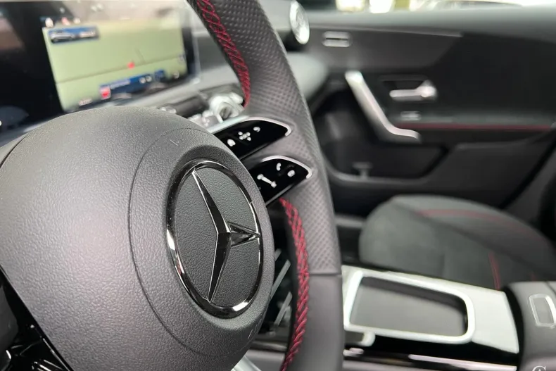 Mercedes-Benz A din 2024 cu 3.150 km - oferta MER122943 - foto 16
