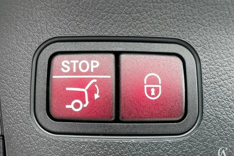 Mercedes-Benz GLA din 2023 cu 10 km - oferta MER122945 - foto 7