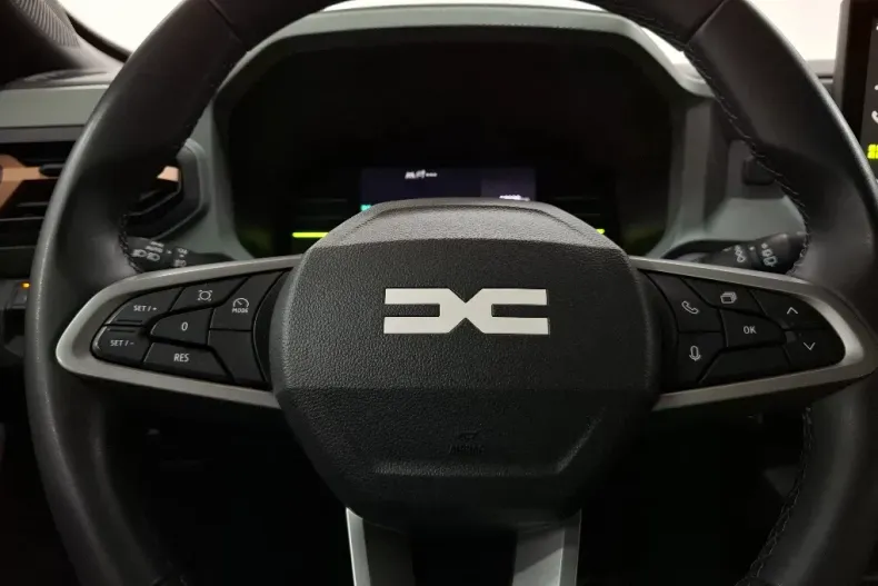 Dacia Duster din 2025 cu 54.704 km - oferta DAC122958 - foto 22