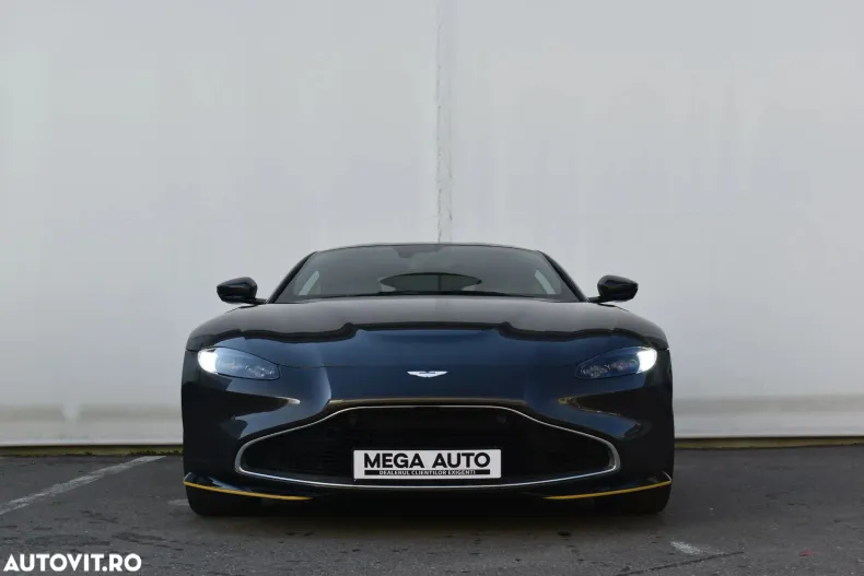 Aston Martin V8 Vantage din 2021 cu 3.100 km - oferta AST122965 - foto 1