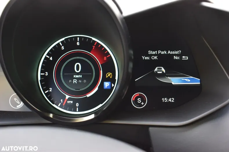 Aston Martin V8 Vantage din 2021 cu 3.100 km - oferta AST122965 - foto 15
