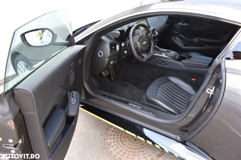 Aston Martin V8 Vantage din 2021 cu 3.100 km - oferta AST122965 - foto 23