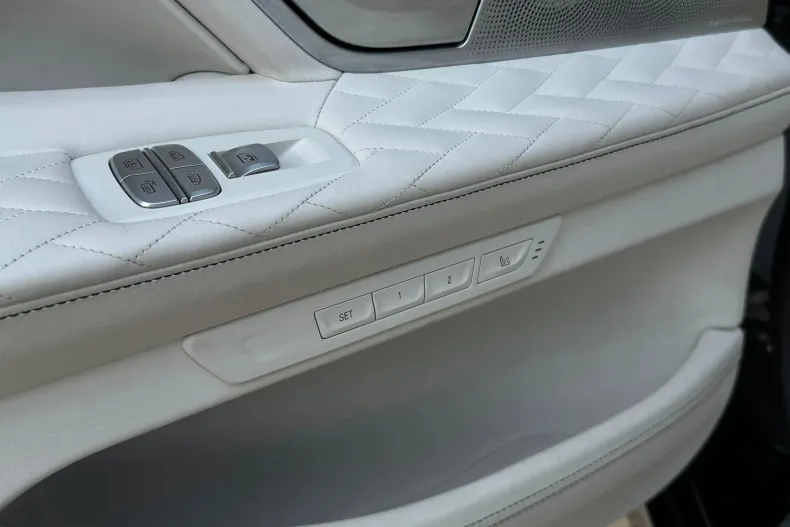 BMW Seria 7 din 2021 cu 71.000 km - oferta BMW122976 - foto 26