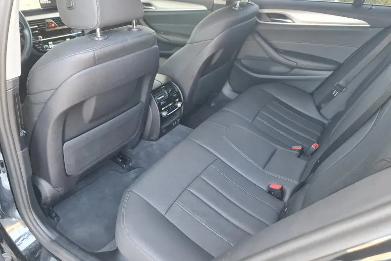 BMW Seria 5 din 2022 cu 95.900 km - oferta BMW122979 - foto 10