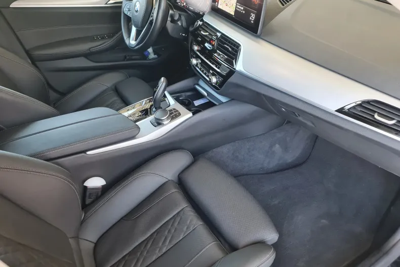 BMW Seria 5 din 2022 cu 95.900 km - oferta BMW122979 - foto 11