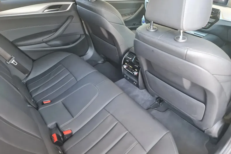 BMW Seria 5 din 2022 cu 95.900 km - oferta BMW122979 - foto 12