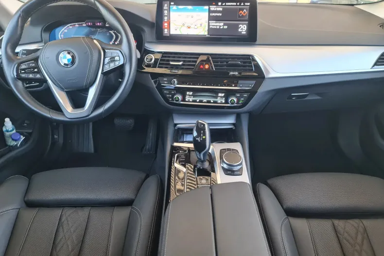 BMW Seria 5 din 2022 cu 95.900 km - oferta BMW122979 - foto 13