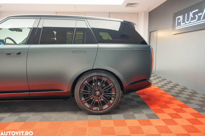 Land Rover Range Rover din 2024 cu 2.568 km - oferta LAN122980 - foto 8