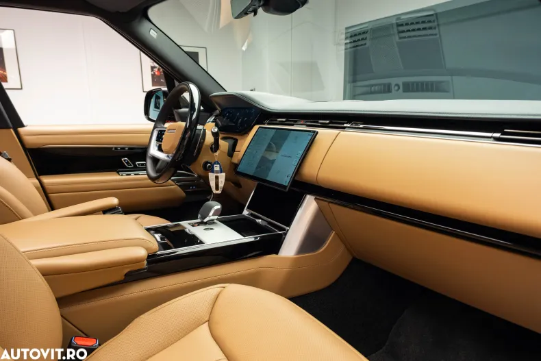 Land Rover Range Rover din 2024 cu 2.568 km - oferta LAN122980 - foto 16