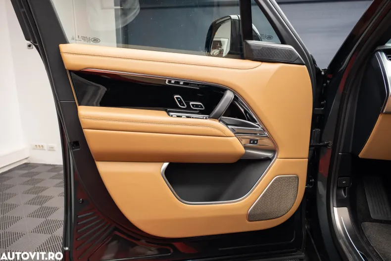 Land Rover Range Rover din 2024 cu 2.568 km - oferta LAN122980 - foto 22