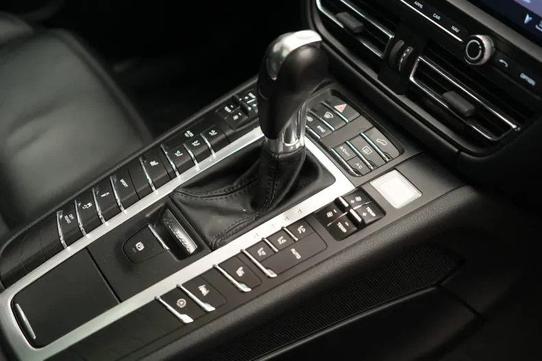 Porsche Macan din 2020 cu 74.200 km - oferta POR122982 - foto 25