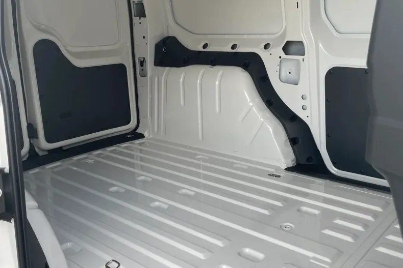 Volkswagen Caddy din 2024 cu 1 km - oferta VOL123001 - foto 20