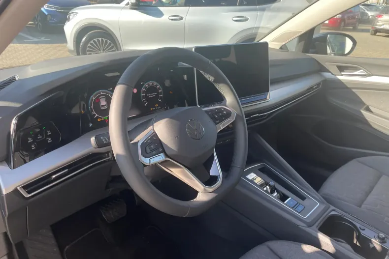 Volkswagen Golf din 2024 cu 1 km - oferta VOL123002 - foto 9