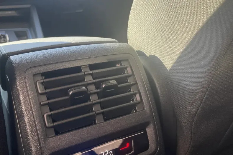 Volkswagen Golf din 2024 cu 1 km - oferta VOL123002 - foto 14