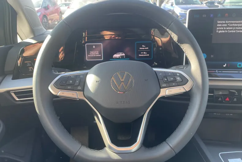 Volkswagen Golf din 2024 cu 1 km - oferta VOL123002 - foto 15