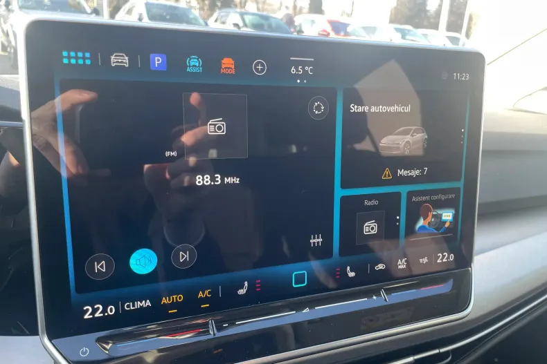 Volkswagen Golf din 2024 cu 1 km - oferta VOL123002 - foto 18