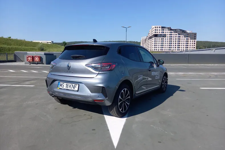 Renault Clio din 2023 cu 2.845 km - oferta REN123010 - foto 2
