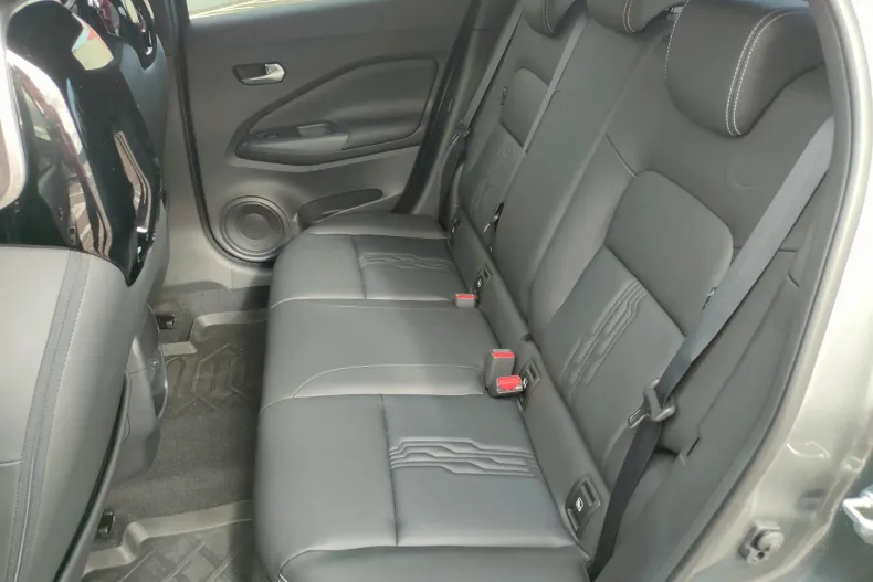 Nissan Juke din 2023 cu 4.500 km - oferta NIS123011 - foto 9