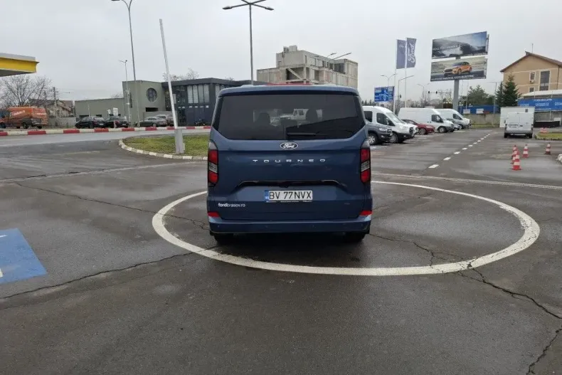 Ford Tourneo Custom din 2024 cu 35.900 km - oferta FOR123014 - foto 5