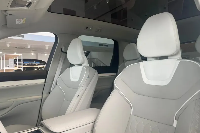 Volvo EX90 din 2024 cu 7 km - oferta VOL123015 - foto 18