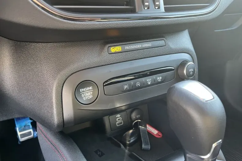 Ford Focus din 2024 cu 14.000 km - oferta FOR123019 - foto 17