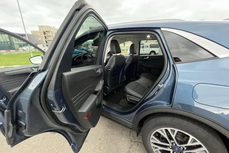 Ford Kuga din 2021 cu 51.209 km - oferta FOR123022 - foto 20