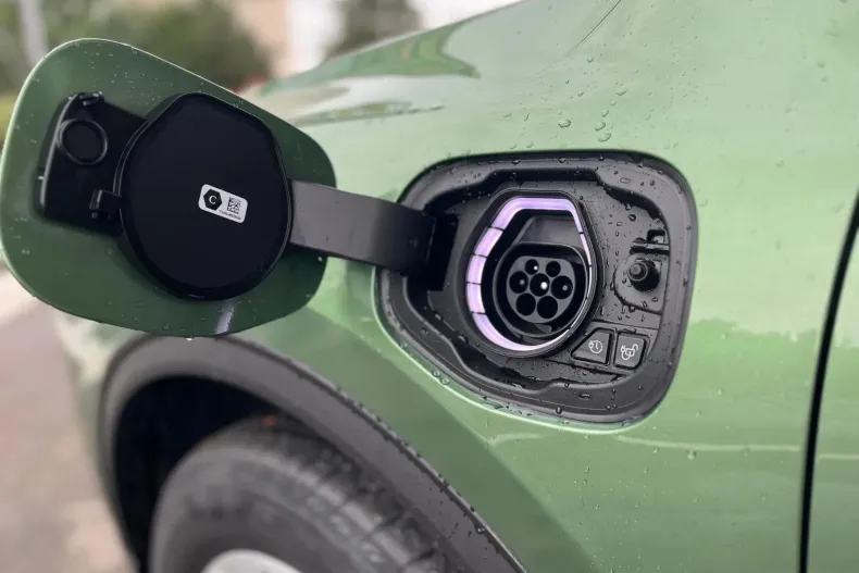 Ford Kuga din 2025 cu 1 km - oferta FOR123042 - foto 7