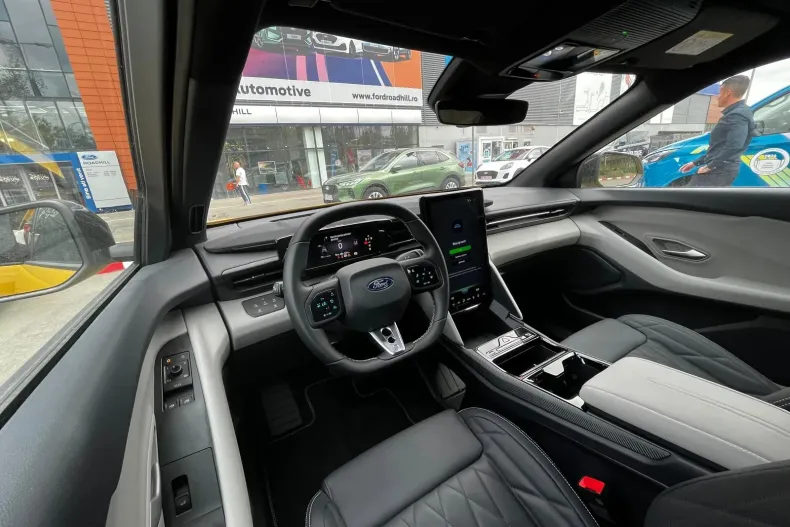 Ford Capri din 2024 cu 1.000 km - oferta FOR123052 - foto 11