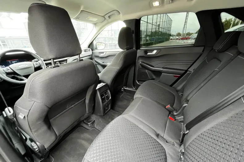 Ford Kuga din 2024 cu 6.000 km - oferta FOR123054 - foto 14