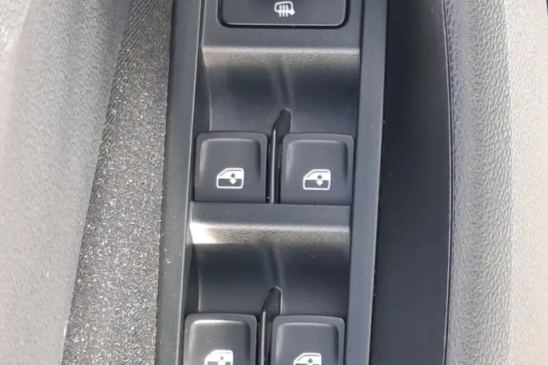 Skoda Scala din 2024 cu 14.318 km - oferta SKO123056 - foto 8