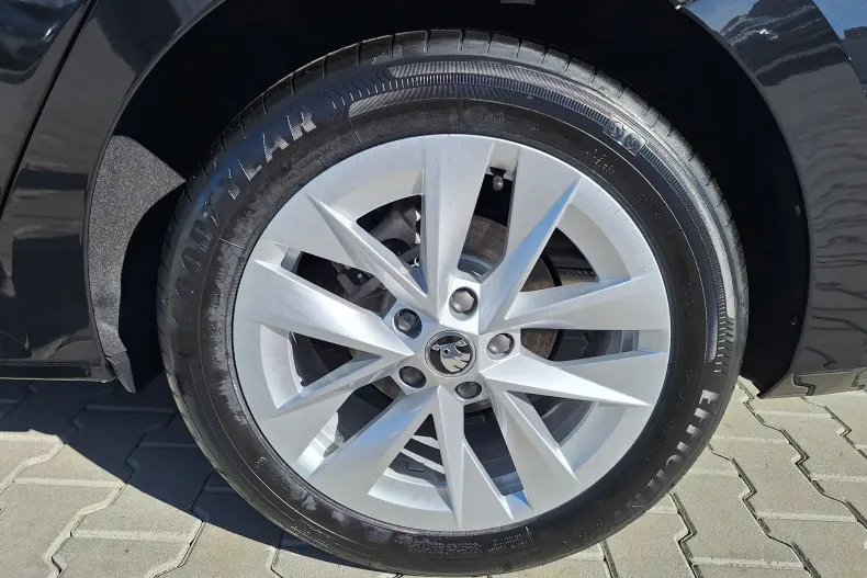 Skoda Octavia din 2024 cu 9 km - oferta SKO123057 - foto 4