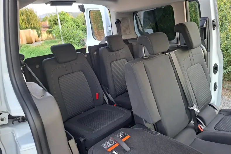 Ford Transit Connect din 2020 cu 172.196 km - oferta FOR123061 - foto 16