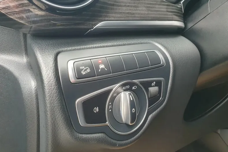 Mercedes-Benz V din 2021 cu 95.000 km - oferta MER123086 - foto 16