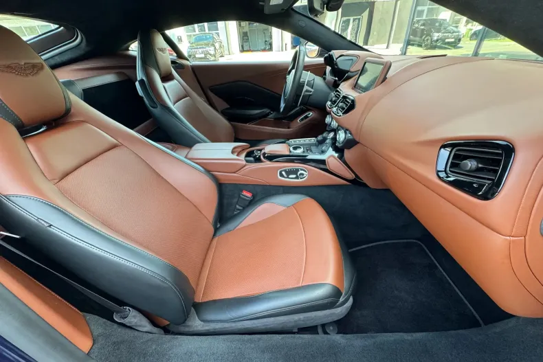 Aston Martin V8 Vantage din 2019 cu 28.276 km - oferta AST123089 - foto 7