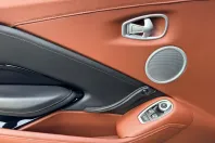 Aston Martin V8 Vantage din 2019 cu 28.276 km - oferta AST123089 - foto 17