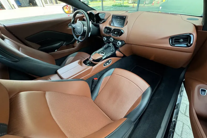 Aston Martin V8 Vantage din 2019 cu 28.276 km - oferta AST123089 - foto 21