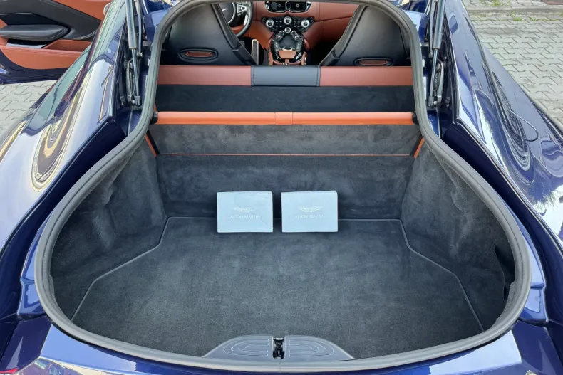 Aston Martin V8 Vantage din 2019 cu 28.276 km - oferta AST123089 - foto 29