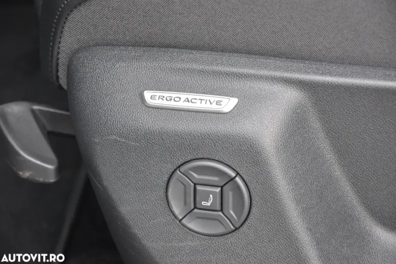 Volkswagen Tiguan din 2024 cu 10.044 km - oferta VOL123094 - foto 15