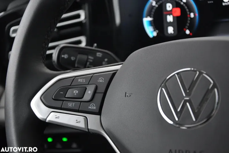Volkswagen Tiguan din 2024 cu 10.044 km - oferta VOL123094 - foto 16