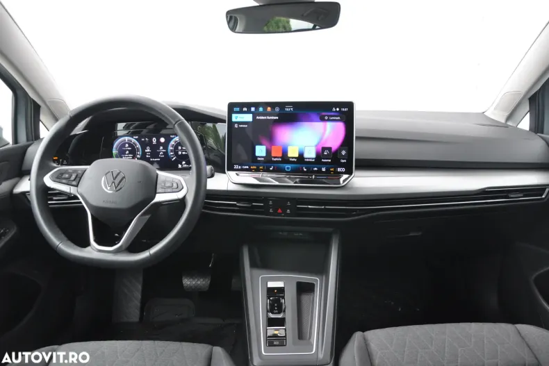 Volkswagen Golf din 2025 cu 11.000 km - oferta VOL123100 - foto 13