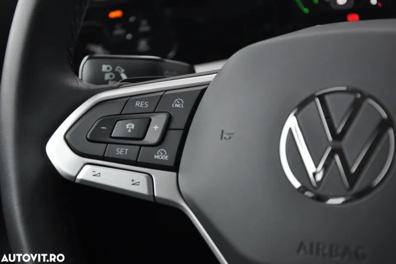 Volkswagen Golf din 2025 cu 11.000 km - oferta VOL123100 - foto 14