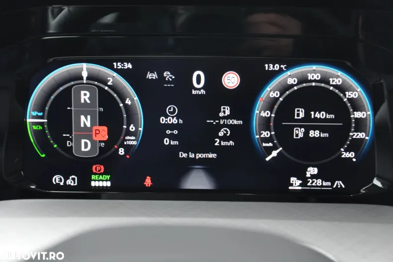 Volkswagen Golf din 2025 cu 11.000 km - oferta VOL123100 - foto 15