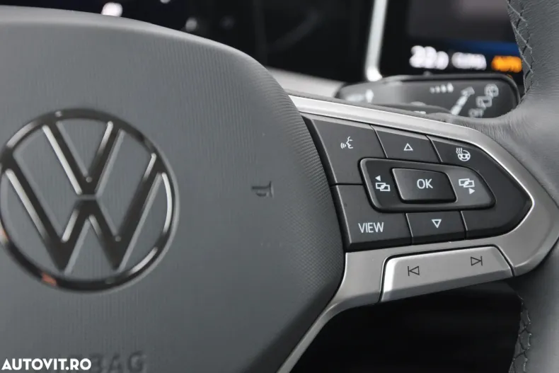 Volkswagen Golf din 2025 cu 11.000 km - oferta VOL123100 - foto 18