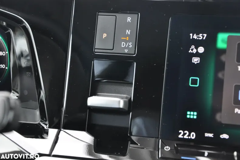 Volkswagen Multivan din 2025 cu 4.000 km - oferta VOL123104 - foto 34