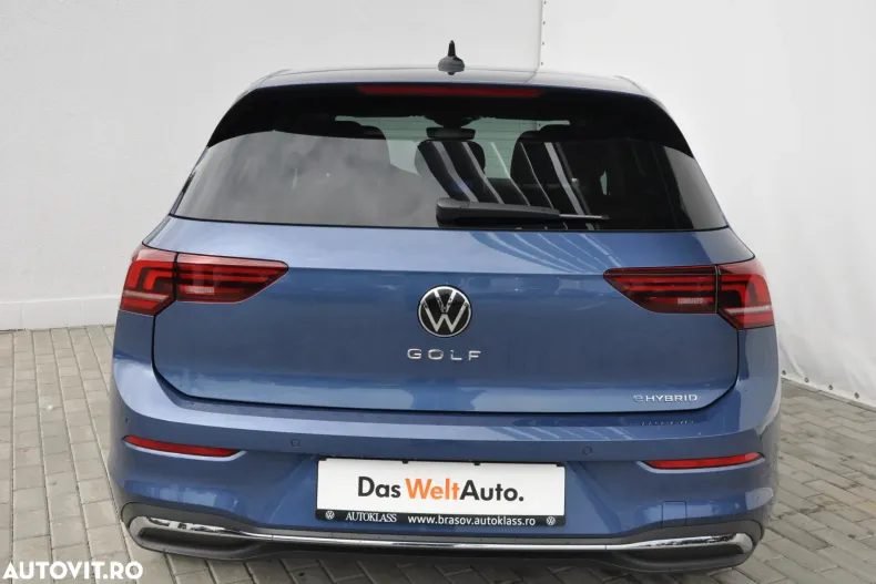 Volkswagen Golf din 2025 cu 800 km - oferta VOL123110 - foto 4