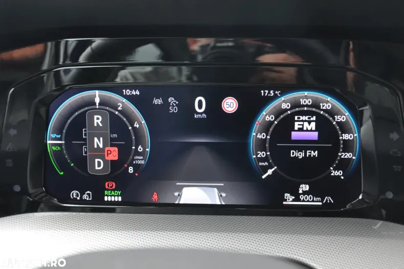 Volkswagen Golf din 2025 cu 800 km - oferta VOL123110 - foto 17
