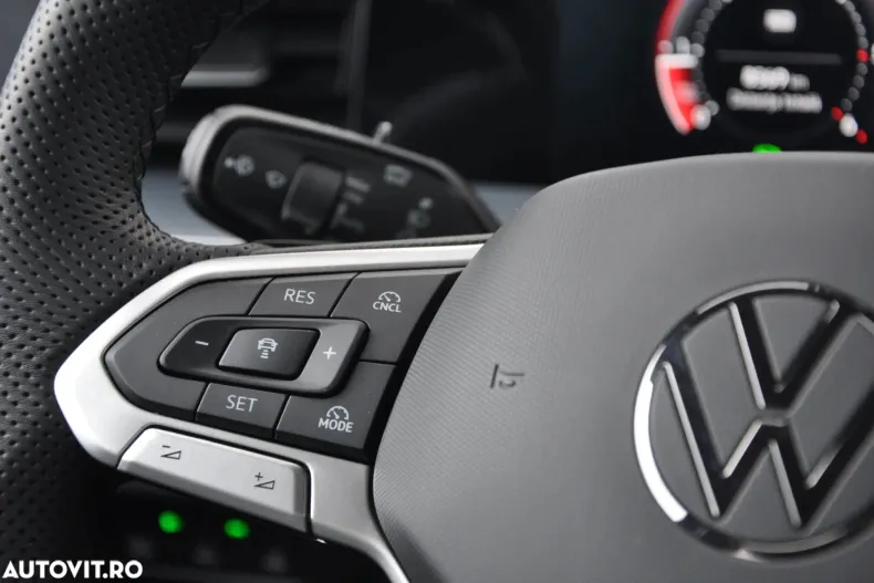 Volkswagen Tayron din 2025 cu 8.700 km - oferta VOL123112 - foto 19