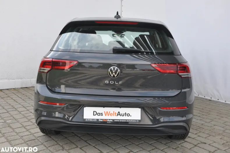 Volkswagen Golf din 2024 cu 42.490 km - oferta VOL123121 - foto 4