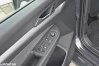 Volkswagen Golf din 2024 cu 42.490 km - oferta VOL123121 - foto 10